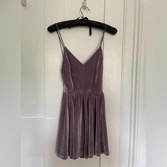 Velvet U+O Romper - Picture 2 of 10